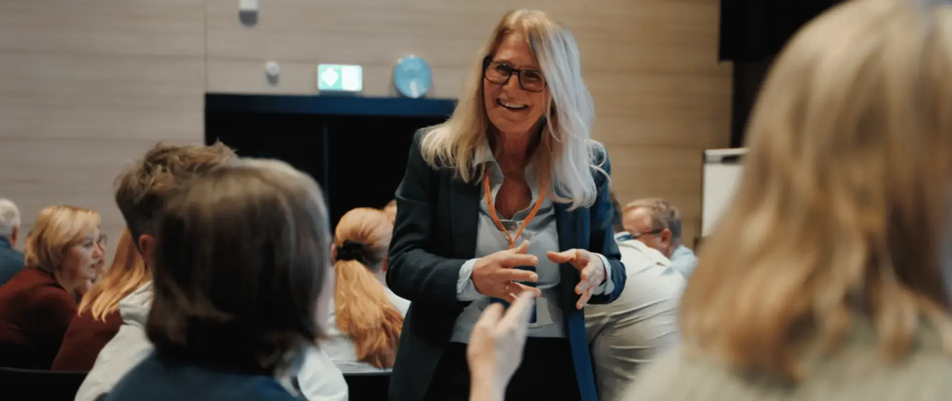 Jørild Theie fra 4human TQM viser kundene hvordan de kan få mest ut av TQM i sin arbeidshverdag